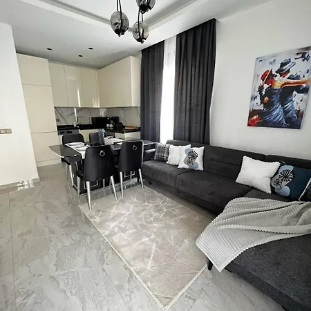 A Designer In The Heart Of Apartment Alanya