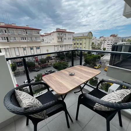 A Designer In The Heart Of Apartment Alanya