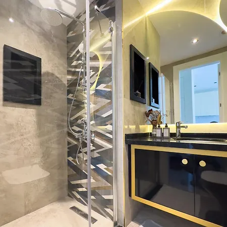 Qoople Saga Designer In The Heart Of Apartment Alanya