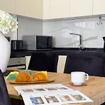 Qoople Saga Designer In The Heart Of Апартаменти *